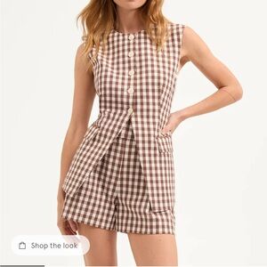 Veronica Beard Brown and White Checkered Shorts